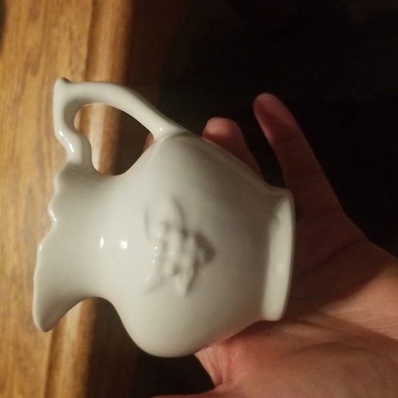 Vintage Ceramic Miniature White Grape Design Creamer and Bowl/Saucer Set - Picture 3 of 11